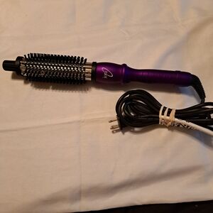 Ion Titanium Pro Brush Iron 1 1/4" Curls, Straightens And Volumizes Hair 200-400